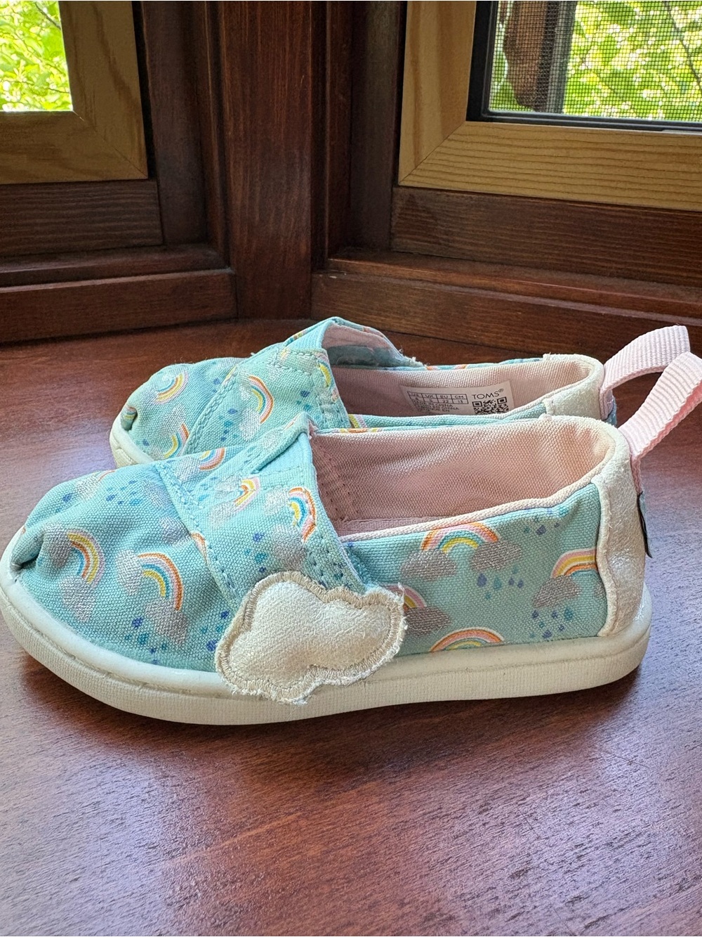 Toddler Rainbow Pattern Cloud Blue Tom’s Shoes